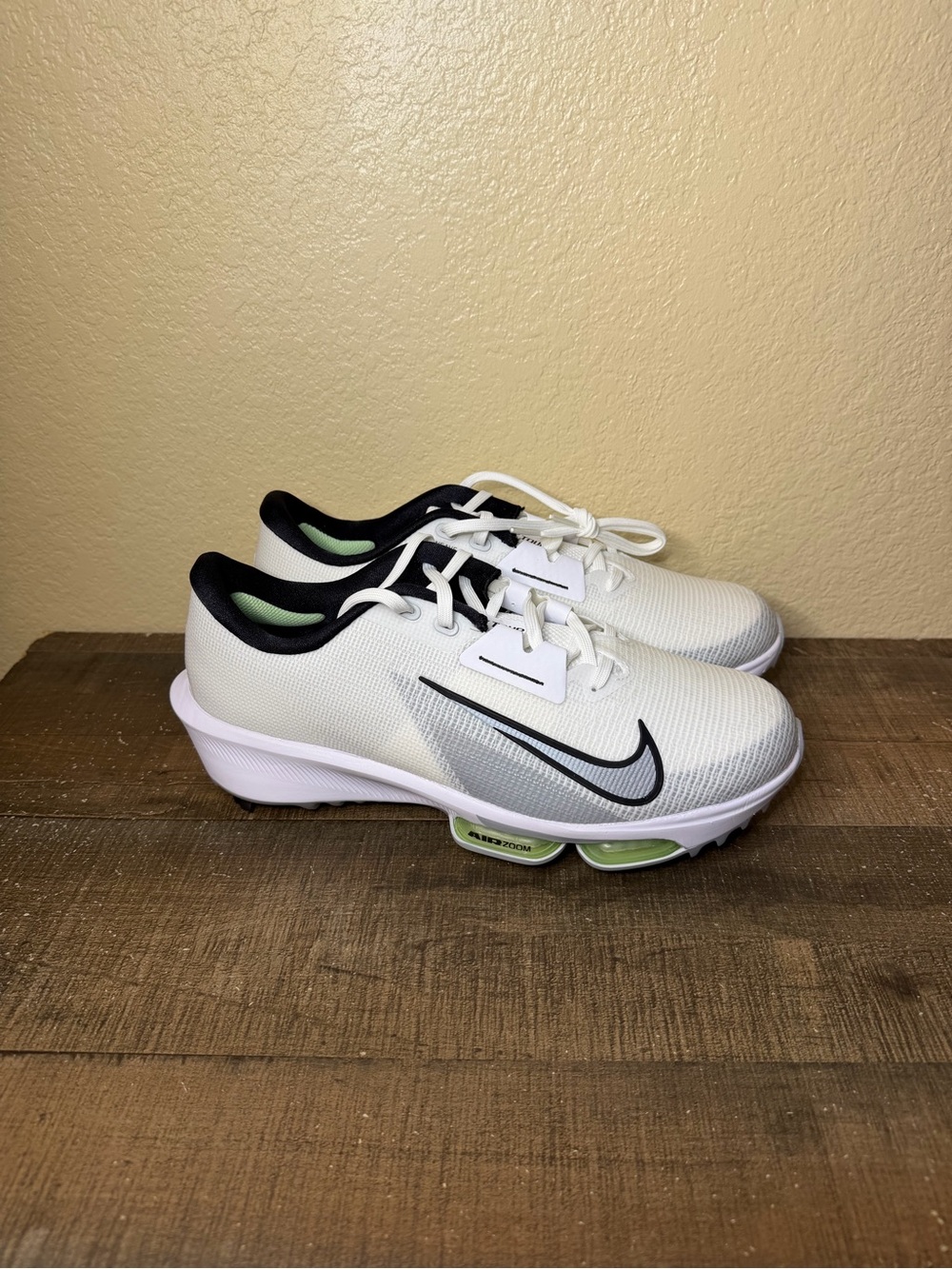 Nike Infinity Tour 2 Golf  Wide “White Pure Platinum Green”
- Size 9.5 W.